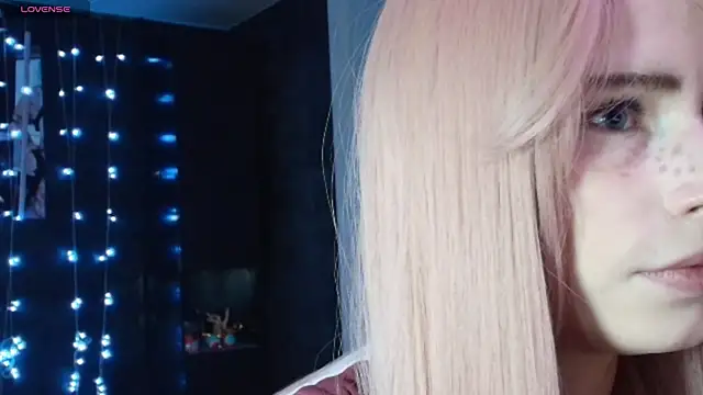 PieraMarch online show from November 13, 2:10 am