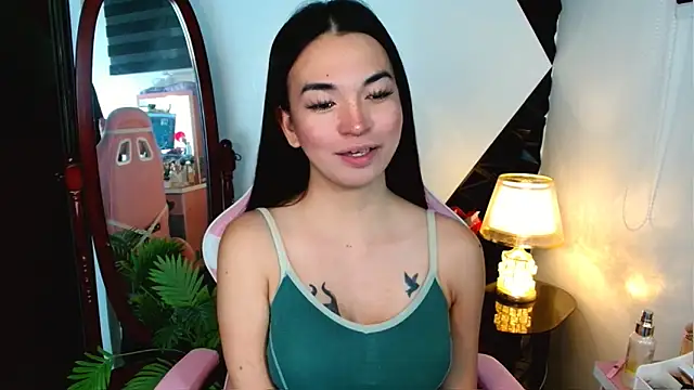 FantasyDorothy online show from June 4, 6:45 pm