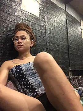 HOTkendraCumXxx online show from March 27, 12:17 pm