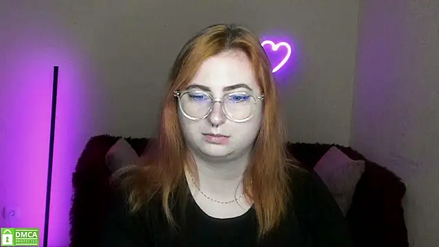 Alicia love00 online show from September 20, 11:30 am