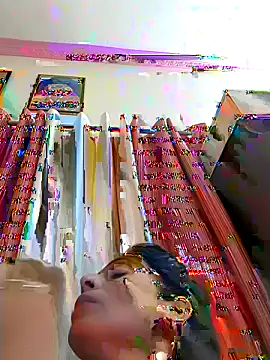 ISHANI-SINGH online show from December 5, 11:44 am