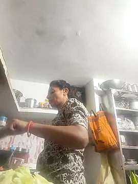 ISHANI-SINGH online show from February 24, 4:05 pm