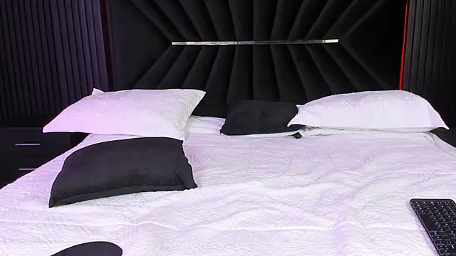 Bigsexxyass online show from October 18, 7:11 am