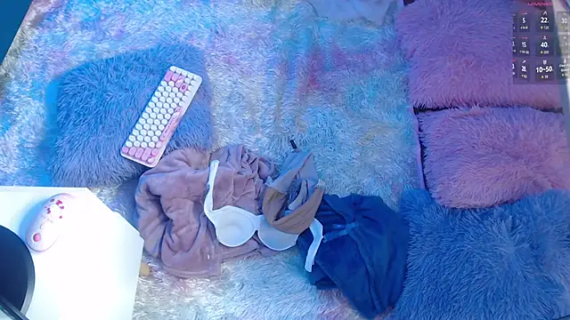 Giaa rossi online show from November 4, 2:11 pm