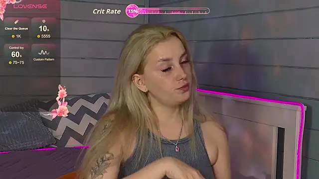 Crystal Jull online show from September 18, 1:42 pm