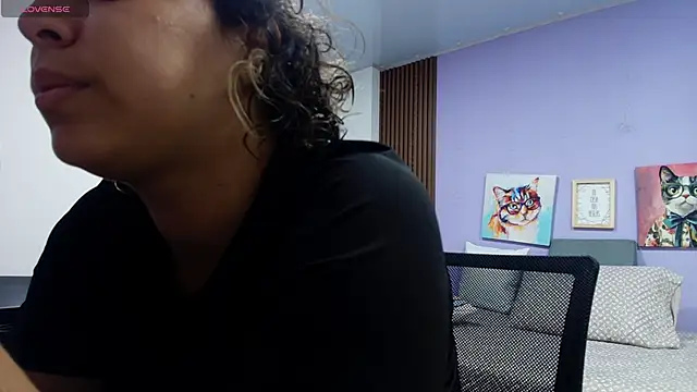 gisell gomez online show from April 21, 7:43 pm