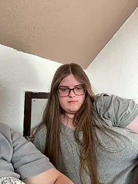 CurvyPaar2 online show from February 15, 10:25 am