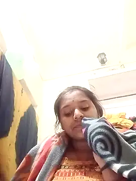 Hot crety online show from January 7, 2:42 pm