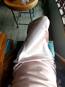 meomeocute online show from December 19, 6:16 am