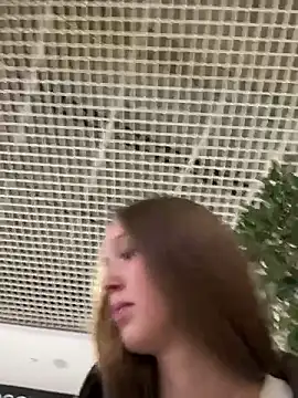 ElliRose online show from October 28, 5:46 am