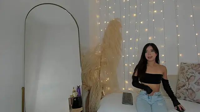 arianna cox   online show from October 8, 8:02 pm