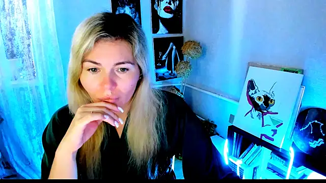 LoraBoyar online show from July 13, 2:34 am