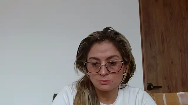 linda-mature43 online show from November 12, 4:27 pm