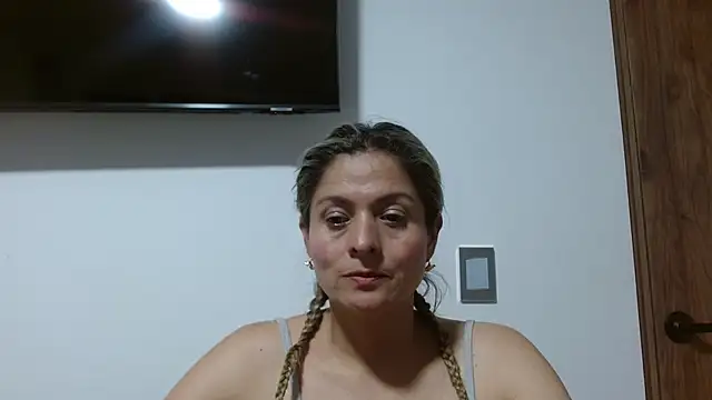 linda-mature43 online show from November 8, 11:54 pm