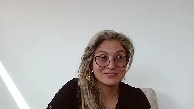 linda-mature43 online show from September 16, 7:55 pm