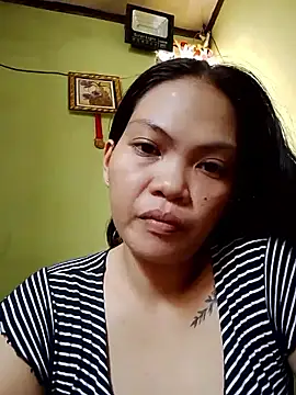 missluvv online show from September 12, 5:30 am