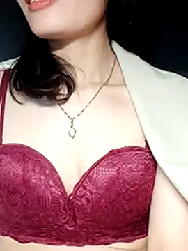 Hinna x online show from December 4, 9:15 pm