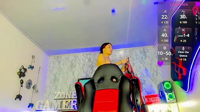 Madison Mujica online show from November 10, 11:16 am