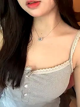 Nana kute20 online show from December 5, 3:57 pm