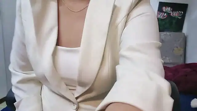 MichiLovely online show from December 15, 3:28 pm