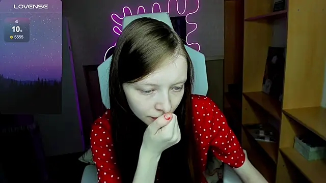 AliceHaris online show from November 10, 3:34 am