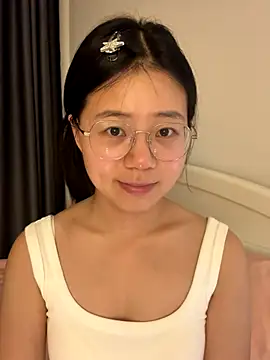 Ella-A9 online show from September 8, 3:33 pm