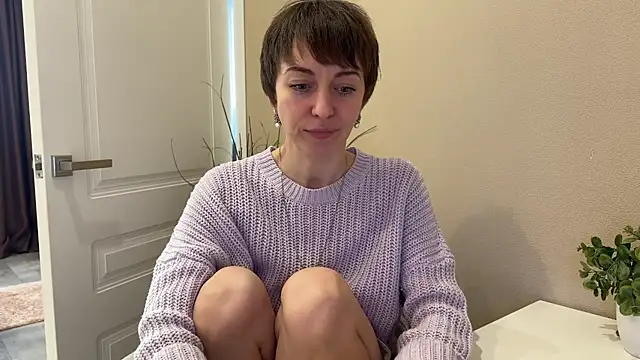 daniellia  online show from January 16, 9:38 am