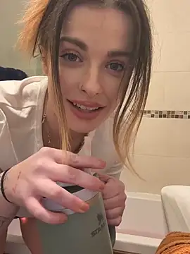 PiperPassionX online show from October 28, 10:14 pm