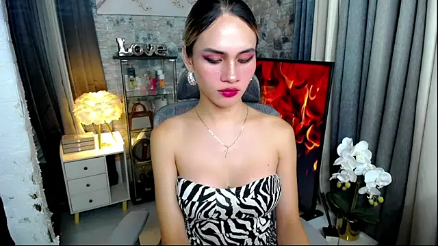lovemariee online show from October 8, 10:41 am