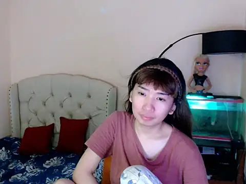 ShantalFoxxy  online show from April 8, 7:21 am