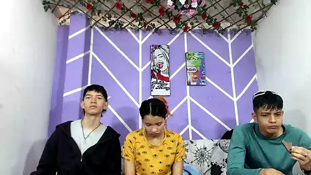 lau and boys18 online show from September 12, 1:40 pm