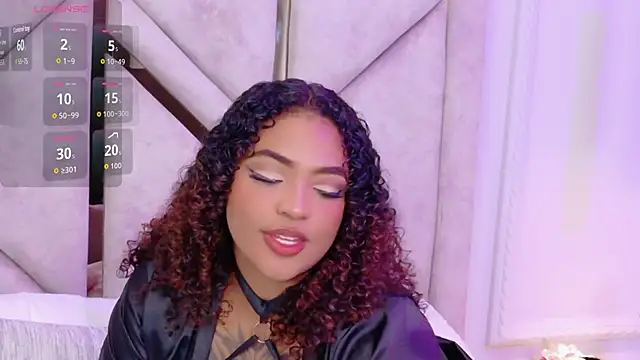 Cristal-Jonnes online show from November 4, 4:06 am