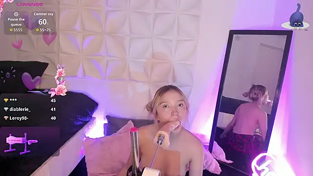 JuliethMoss online show from September 11, 9:04 pm