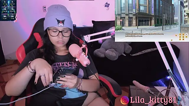 lila kitty81 online show from December 3, 7:05 pm