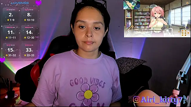 lila kitty81 online show from April 6, 10:22 pm