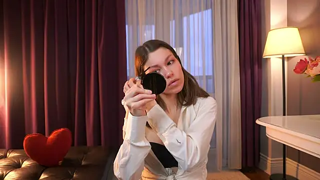 ElwynaBrickell online show from November 29, 4:27 am