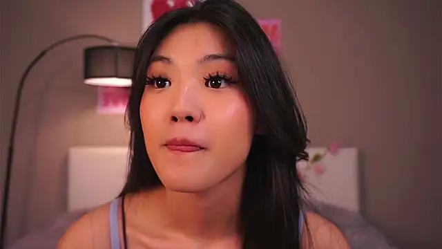 FancyEsten online show from October 16, 8:28 am