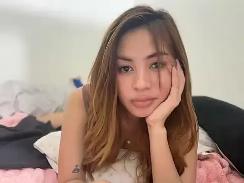 daretolovemee 18 online show from April 25, 4:59 am