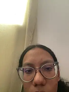 Valen1800 online show from March 8, 8:35 pm