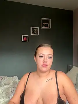 GoddessPrincesss online show from October 29, 11:58 am