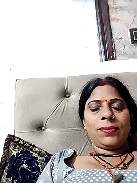 Soniya Roy online show from February 24, 8:35 am