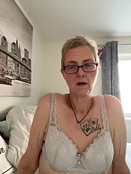 Curvy-Jinx online show from November 2, 3:48 pm