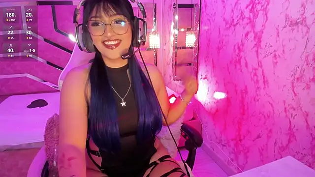 AriaNova  online show from November 26, 1:34 pm