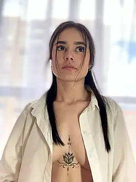 Sofi Leal online show from October 3, 6:46 pm