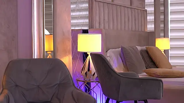 FrancescaDante online show from September 30, 6:41 am