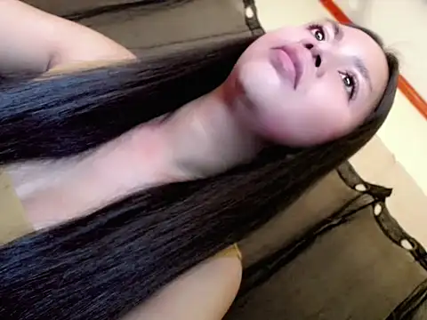 kimjee123 online show from June 4, 4:39 am