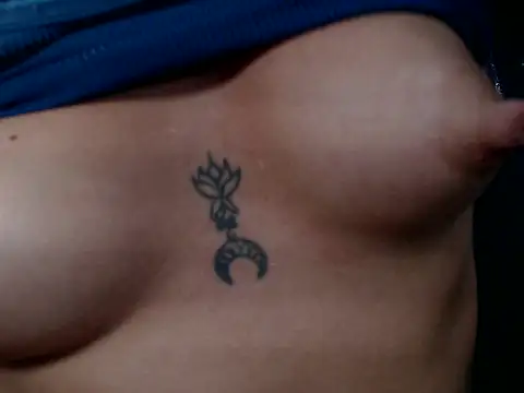 kendra rousee1 online show from November 9, 3:41 pm