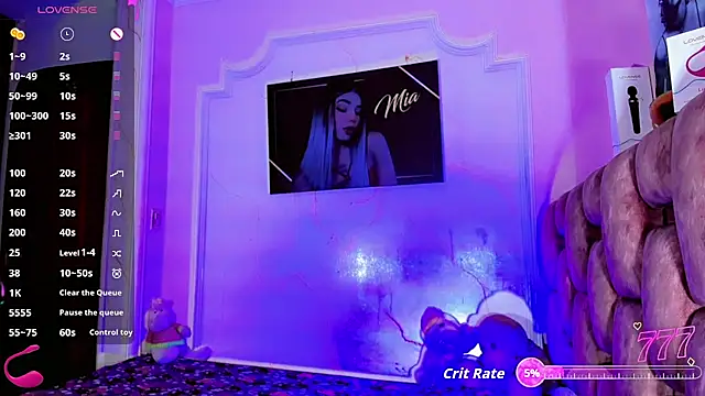 LADY-HOT-SEXY- online show from July 7, 9:39 pm