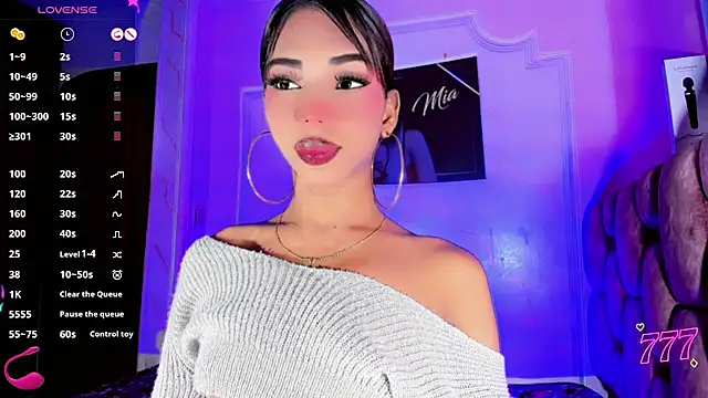 LADY-HOT-SEXY- online show from June 29, 12:06 am