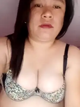 BIGBOOBSFILIPINA online show from April 14, 5:40 am